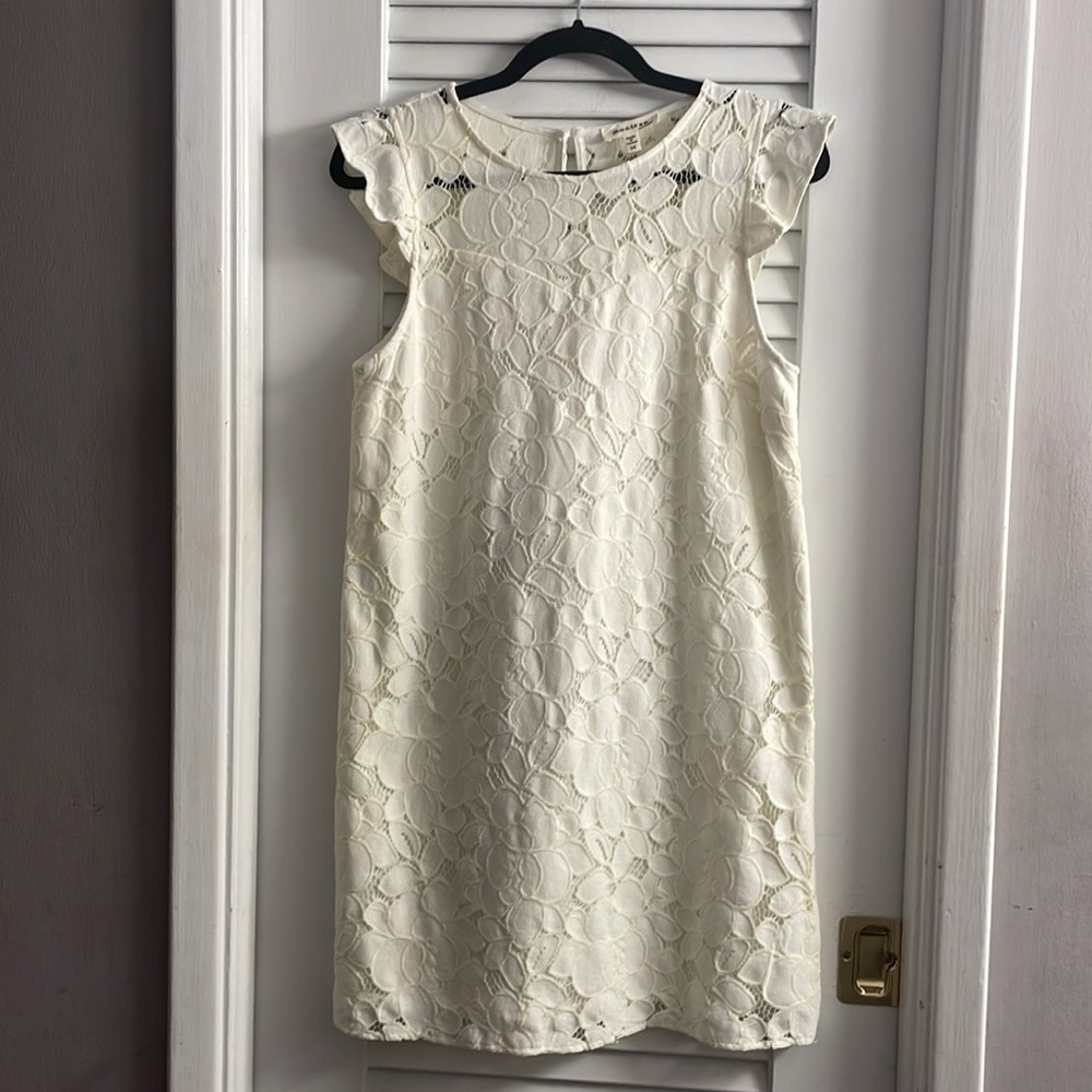 Monteau Los Angeles Lace Lined Shift Dress EUC Size M. MCM, Sleeveless ruffles